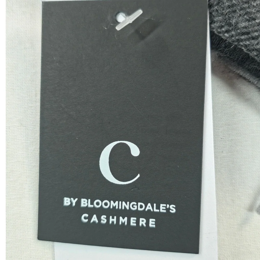 C by Bloomingdale's Womens Scarf O/S Grey 100% Cashmere Fringed Luxe Luxury NWT